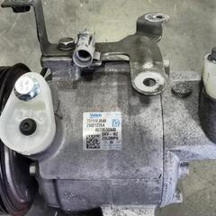 スバル　エアコンコンプレッサー A/Cコンプレッサー Valeo 73111FJ040　インプレッサ　フォレスター　レガシィ等　ジャンクの画像