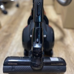 東芝 掃除機 サイクロン キャニスター型クリーナー コード式 フィルターレス トルネオV VC-SG710X-R ブラックレッドの画像