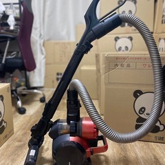 東芝 掃除機 サイクロン キャニスター型クリーナー コード式 フィルターレス トルネオV VC-SG710X-R ブラックレッドの画像