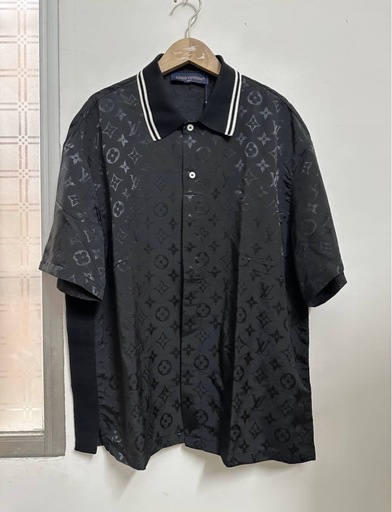 ルイヴィトン　ポロシャツ　XL Men's Fashion T-Shirts and Polo Shirts | LOUIS VUITTON ®