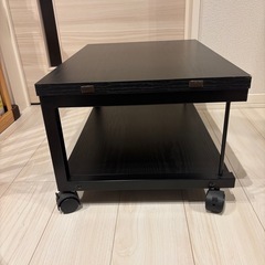 テレビボードの画像