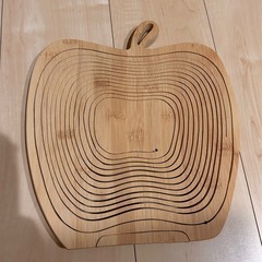 林檎　カゴ　バスケットの画像