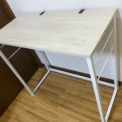 (取引中)ニトリ折りたたみデスクの画像