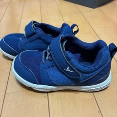 16-17㎝子供用の靴の画像