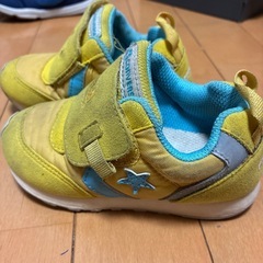 16-17㎝子供用の靴の画像