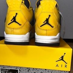 3万円のくつ　air jordan 4の画像