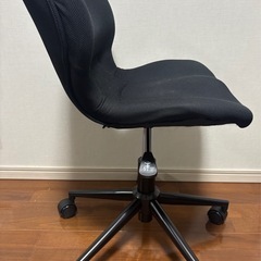 デスクチェア イス 黒　テレワークの画像