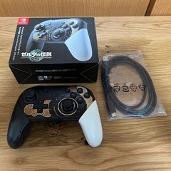 Nintendo Switch Pro Controllerゼルダの伝説デザインの画像