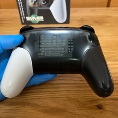 Nintendo Switch Pro Controllerゼルダの伝説デザインの画像