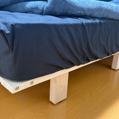 【novillaベッド】クイーンサイズのマットレス、フレームの画像
