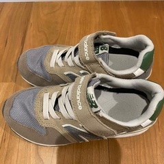 キッズ　New balanceの画像