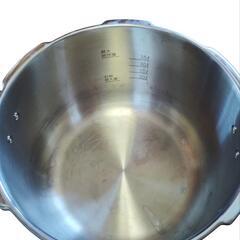 【配送可能】両手圧力鍋5.5Lの画像