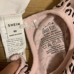 〔決まりました〕ベビー服4点セット サイズ80　女の子 まとめ売り ロンパースの画像