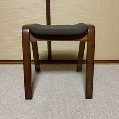 ニトリ　木製スツールの画像