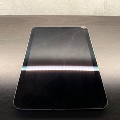 Apple iPad mini 第6世代 64GB セルラーモデル　画面ひび割れの画像