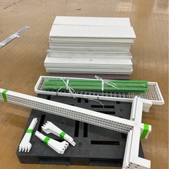 什器 スーパー棚 コンビニ棚 シェルフ 商品棚 陳列用 店舗用 美品の画像