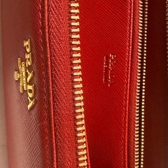 正規品　PRADA サフィアーノ　長財布の画像