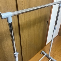 ハンガーラック★伸縮★キャスター付き★洋服掛け★パイプハンガーの画像
