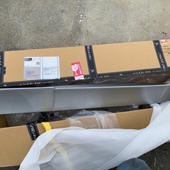 200系ハイエース ワイド後期SilkBlazeリアウイング！塗装済み！フロントエアロメーカー不明！セット売り！新品未使用！の画像
