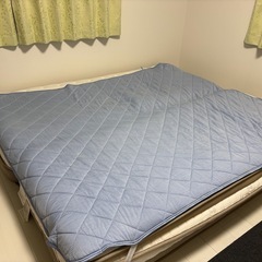 ベッドマットレスの画像