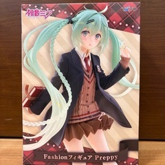 【新品未開封】初音ミク　うさ耳　ロリポップ　シンデレラ　水着　制服　他セットの画像