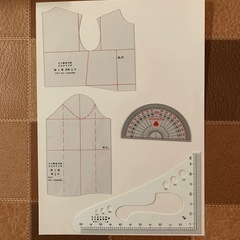 文化服装学園 通信教育 教科書5冊セット＋パターン作成ツールの画像