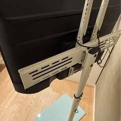 32インチ　チューナーレスTV （スタンド付）の画像