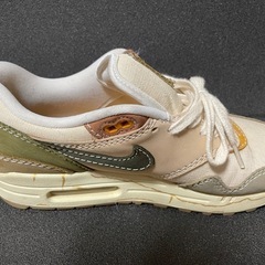 【NIKE】WMNS AIRMAX 1 PRM 侘び寂び　28.5㎝の画像