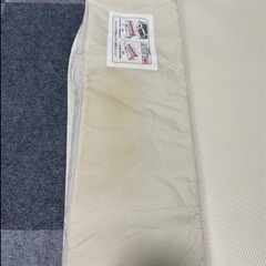 ベビーベッドの画像