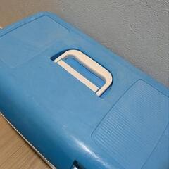 クーラーボックスBOX青色保冷魚釣りアウトドア・キャンプ用幅54cm高さ36cm奥行き32cm色褪せ汚れあり場所によって近くでお渡し可能の画像