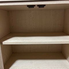 食器棚の画像