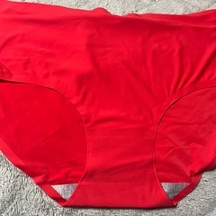新品未使用。赤い下着、上下セットの画像