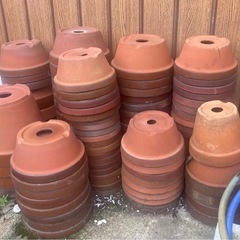 植木鉢 80円/個～ 約100個くらいありの画像