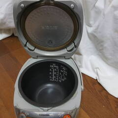 TOSHIBA IH ジャー炊飯器 RC-6XD 3.5合炊き 動作確認済みの画像