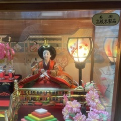 お届け可♪ ガラスケース入り雛人形 オルゴール付 明かり付の画像