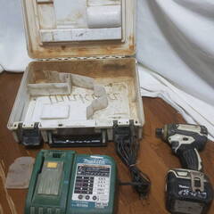 マキタ　makita 充電式インパクトドライバー TD131DRFXW　動作確認済みの画像
