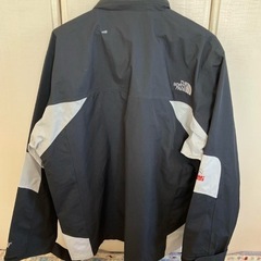 North Face  黒
ナイロンジャケットの画像