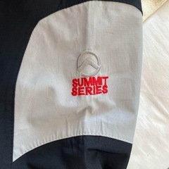 North Face  黒
ナイロンジャケットの画像