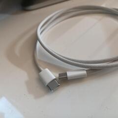 iPhone純正充電器の画像