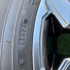 値下げ　ほぼ新品　RAV4純正ホイールタイヤセット　１本 の画像