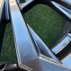 値下げ　ほぼ新品　RAV4純正ホイールタイヤセット　１本 の画像