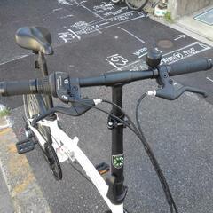 サマーセール！全品1000引き！7/21まで！中古自転車３６４７　折り畳み自転車　DAHON  Gimmick D6　２０インチ　６段ギヤ　ワイヤー錠　身長１４５から１９０㎝の画像