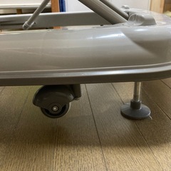 【予約済
】歩行器　ストッパーありの画像