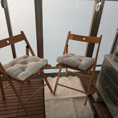 7月26日まで｜IKEA 折りたたみチェア2脚セット クッション付き ナチュラルカラーの画像