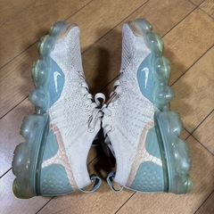 ナイキ スニーカー ランニングシューズの画像
