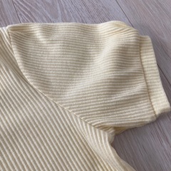 未使用　ビーズ付デザインTシャツ　アースミュージック　Sの画像