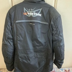BERIK ブラックジャケット サイズMの画像
