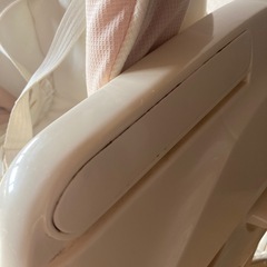 手動ハイローチェアーの画像
