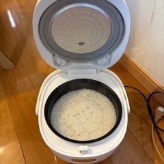 炊飯器　2.5合炊き　2019年製の画像