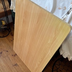 折りたたみテーブル　こたつとしても使える天板付きの画像